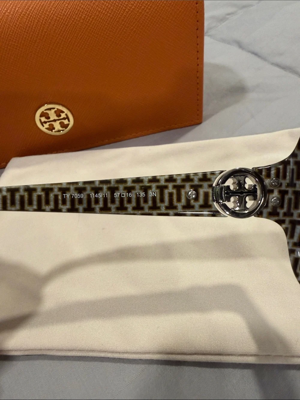 LIKE NEW Tory Burch Black Sunglasses